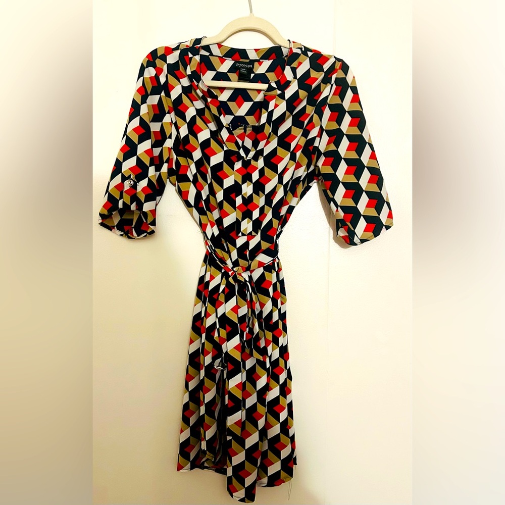 ENFOCUS WRAP DRESS COLOR BLOCK AND GEOMETRIC DESIGN SUPER CHIC WITH GOLD DETAIL